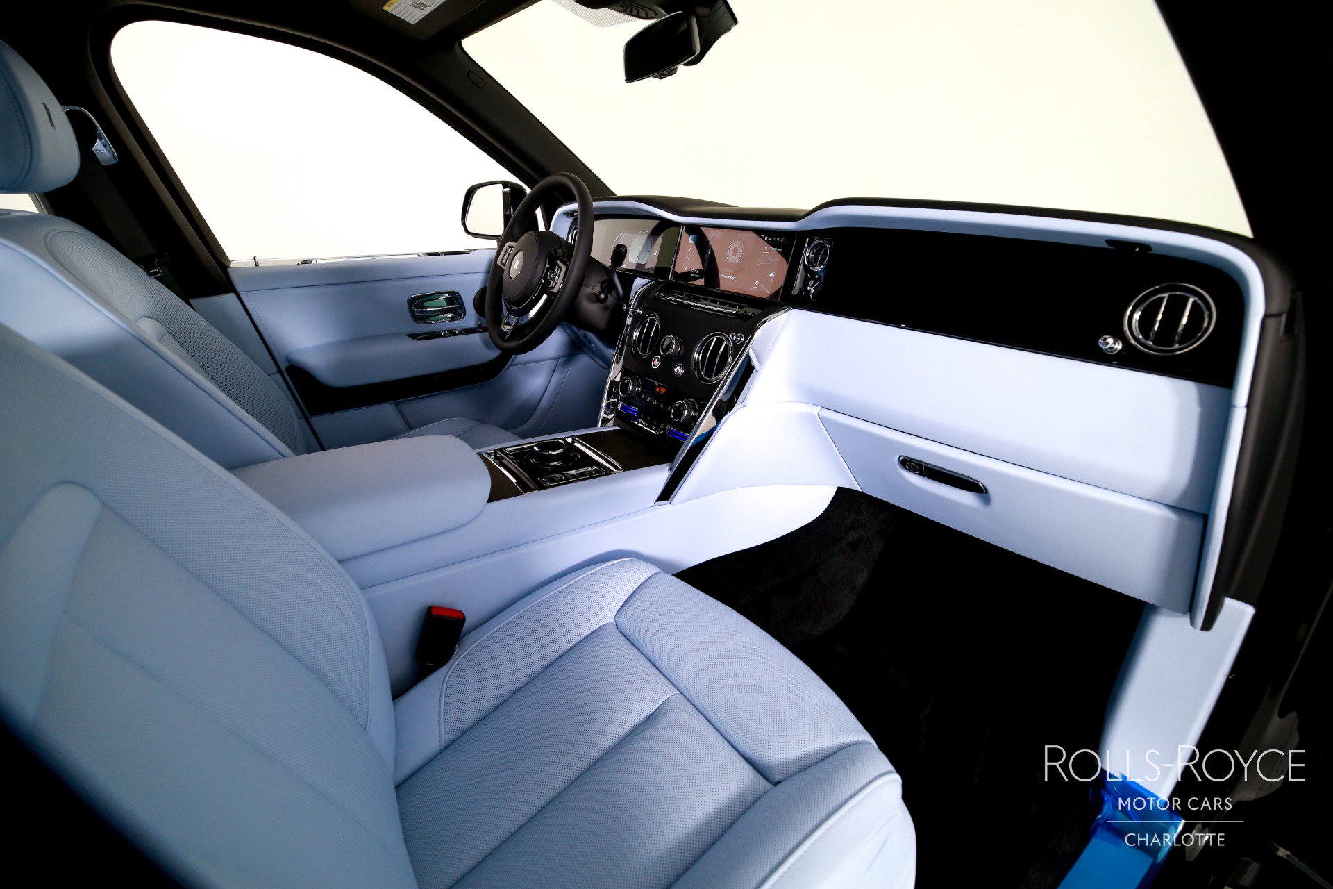 New 2026 Rolls-Royce Cullinan AWD/4WD image 37