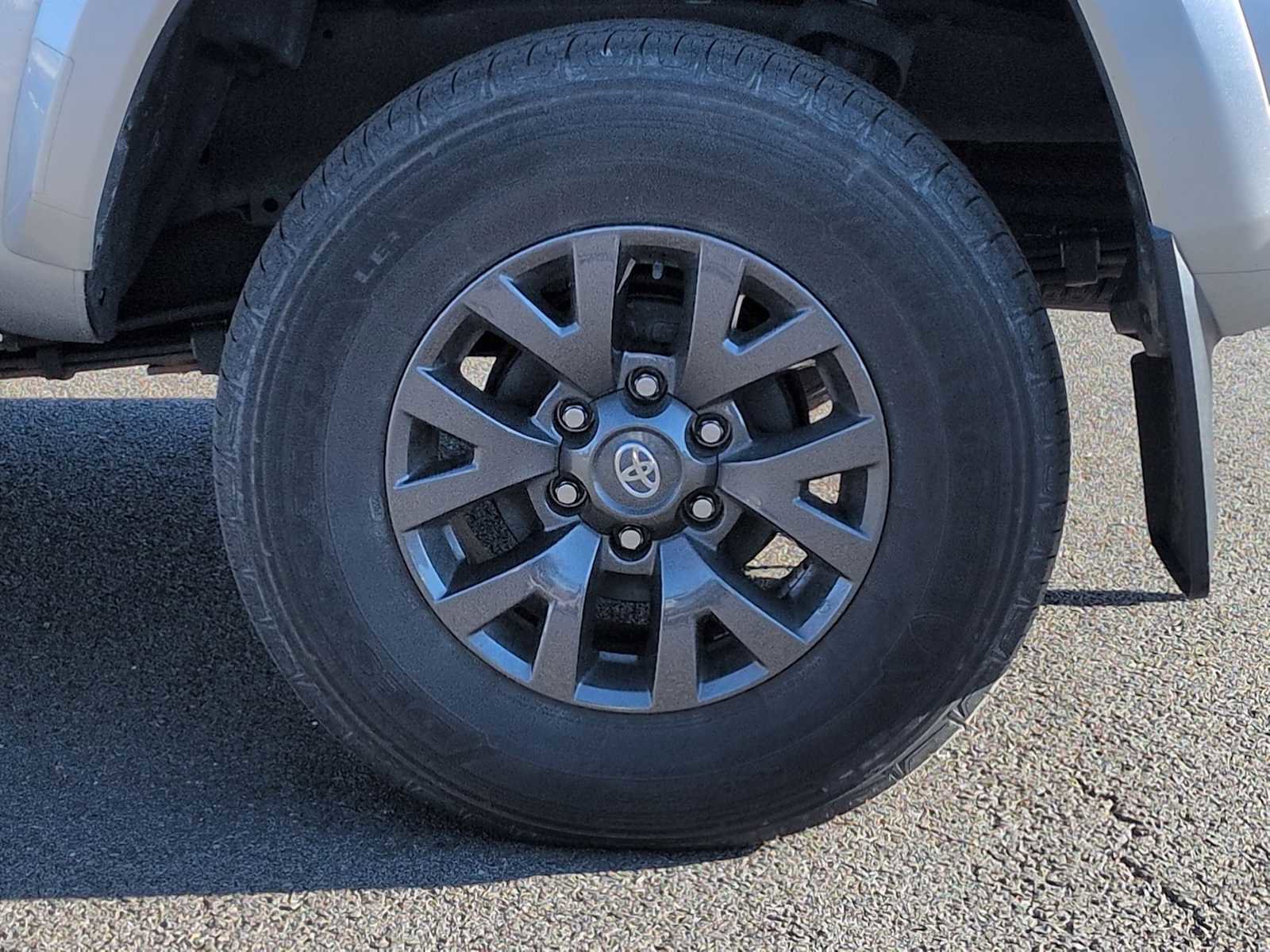 Used 2022 Toyota Tacoma 4x4 Double Cab image 5