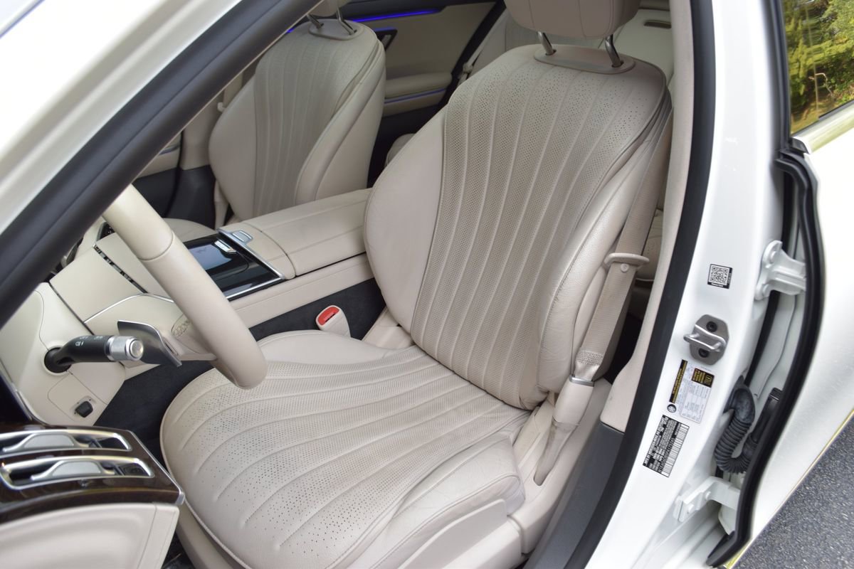 Used 2023 Mercedes-Benz S 500 4MATIC image 2