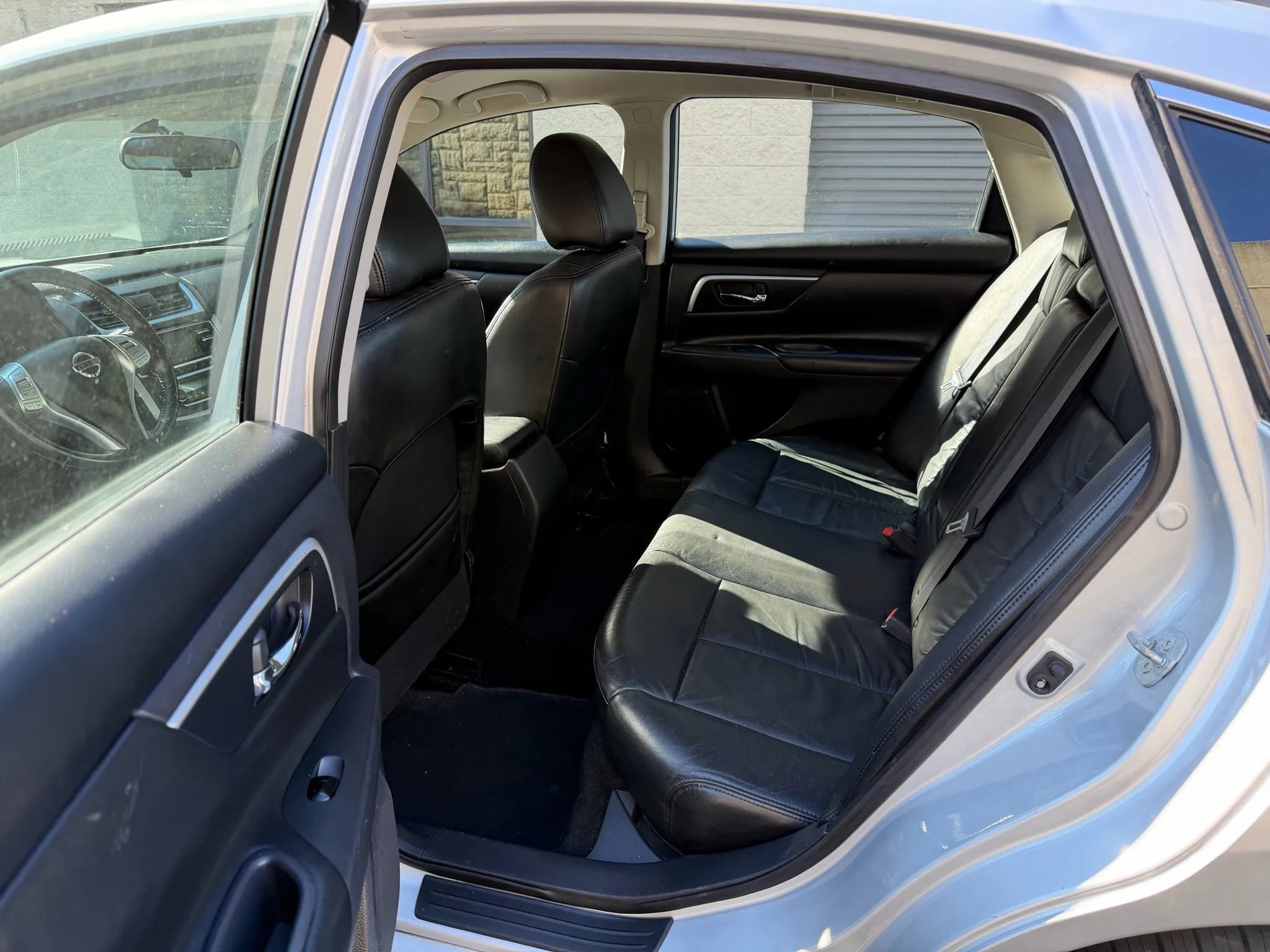Used 2016 Nissan Altima 2.5 SV FWD image 30