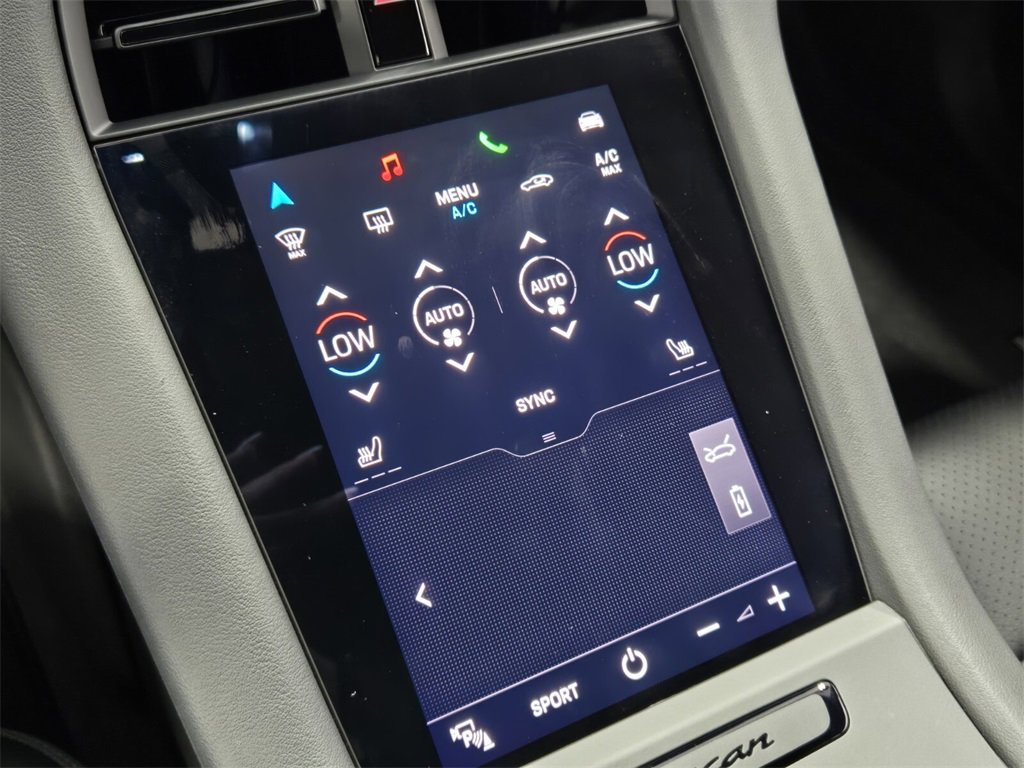 Used 2023 Porsche Taycan image 22