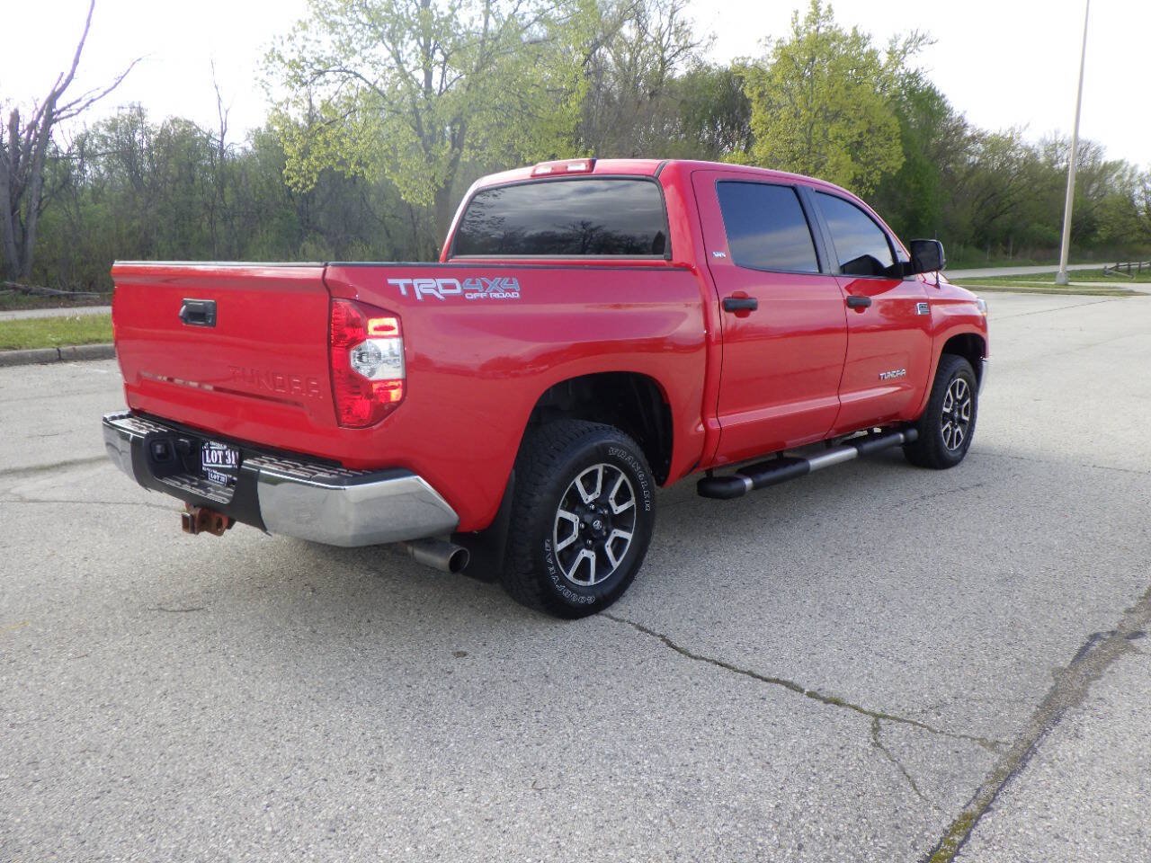 Used 2015 Toyota Tundra SR5 w/ TRD Off Road Package AWD/4WD image 8