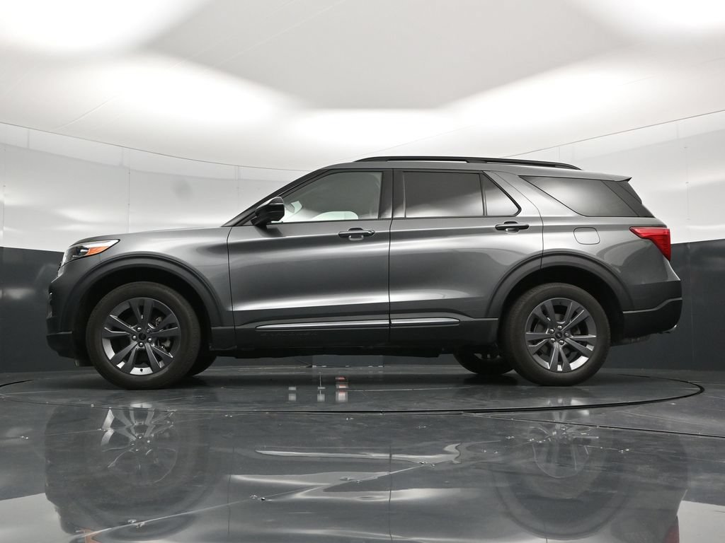 Used 2023 Ford Explorer XLT w/ Equipment Group 202A AWD/4WD image 56