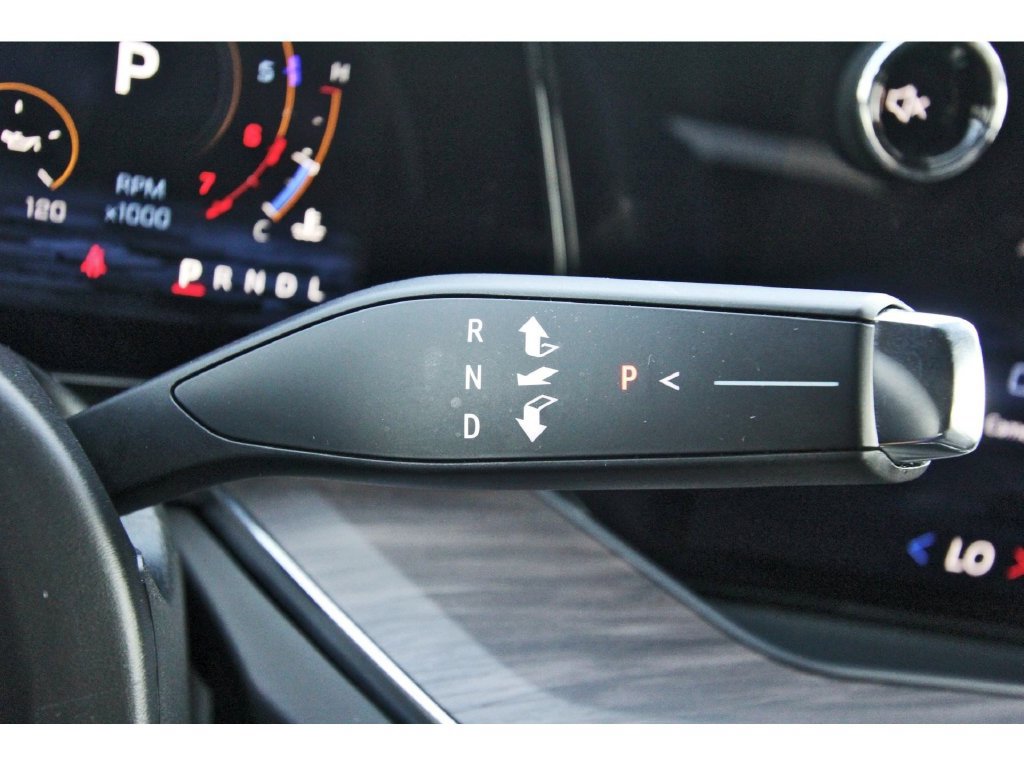 Used 2025 Chevrolet Tahoe LT RWD image 19