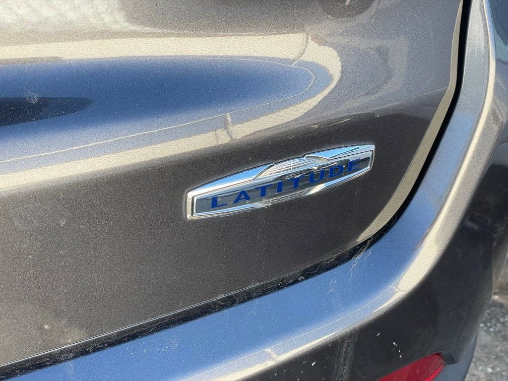 Used 2022 Jeep Compass Latitude image 25