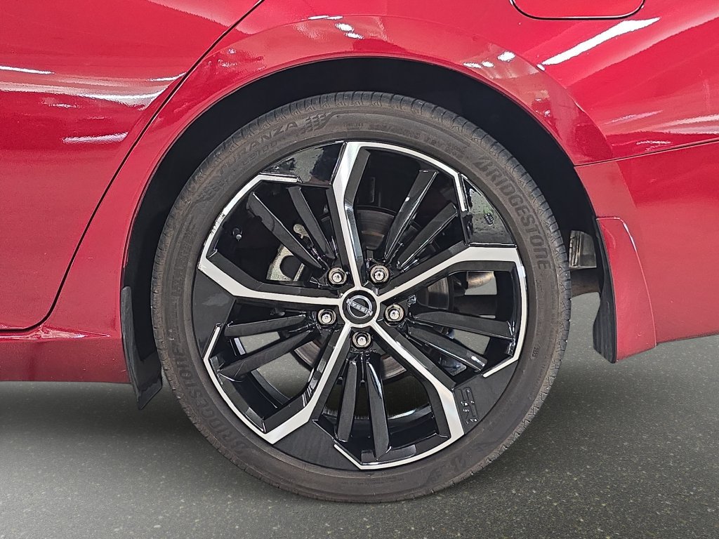 Used 2023 Nissan Altima 2.5 SR FWD image 30
