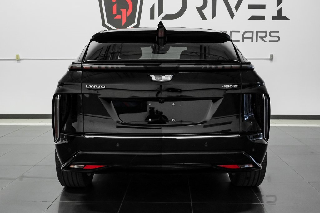 Used 2024 Cadillac Lyriq Luxury image 13