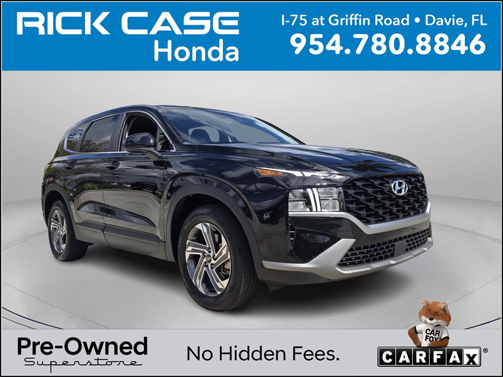 Used 2023 Hyundai Santa Fe SE image 1
