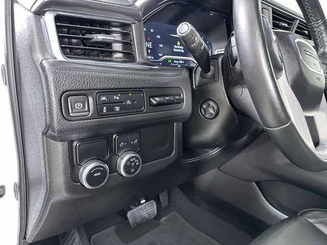 Used 2024 GMC Yukon Denali RWD image 18