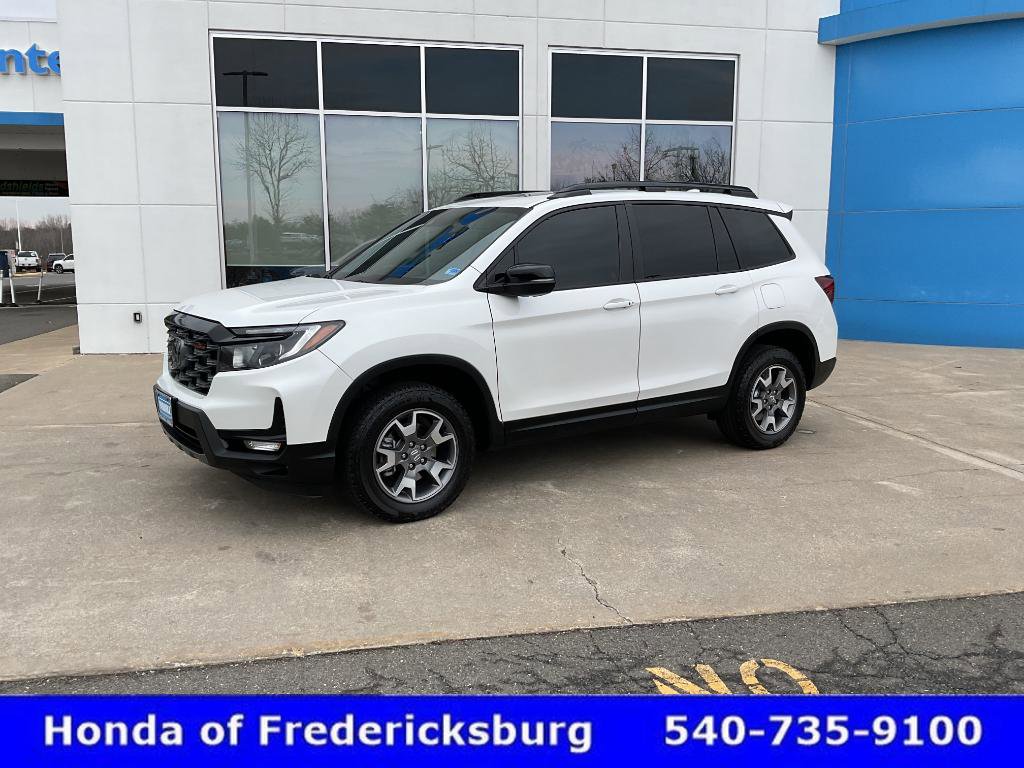 Certified 2023 Honda Passport TrailSport image 1
