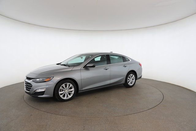 Used 2024 Chevrolet Malibu LT image 3