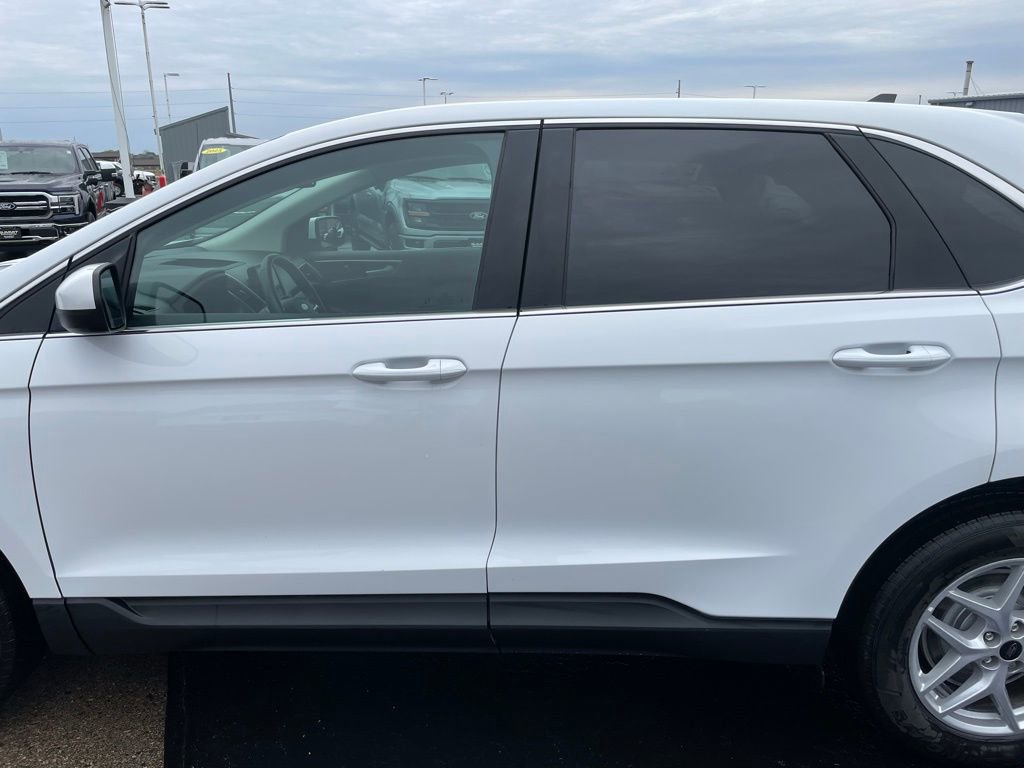 Used 2023 Ford Edge SEL image 36