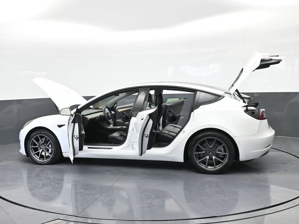 Used 2021 Tesla Model 3 Standard Range Plus image 72