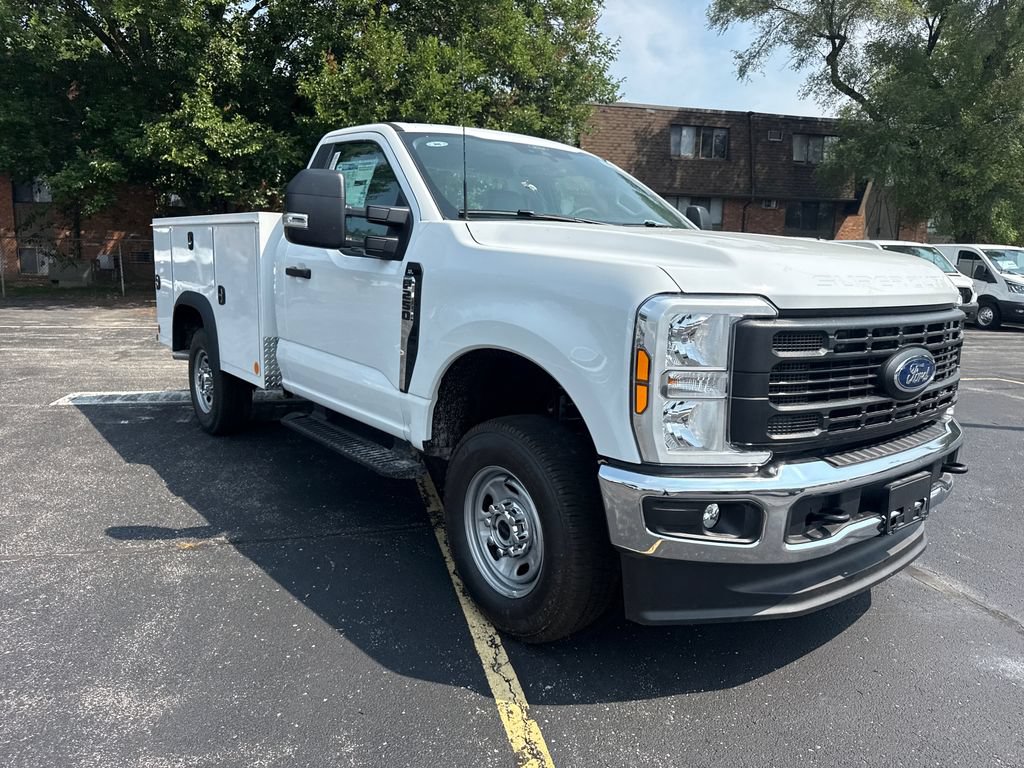 New 2026 Ford F250 XL w/ XL Chrome Package AWD/4WD image 4