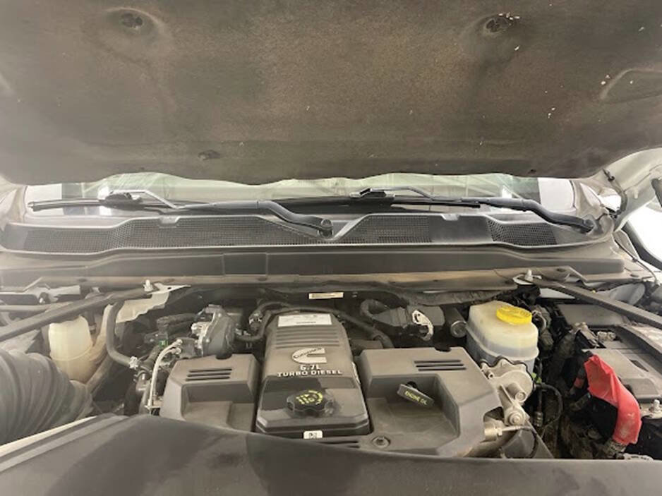 Used 2022 RAM 2500 Tradesman w/ Chrome Appearance Group image 17