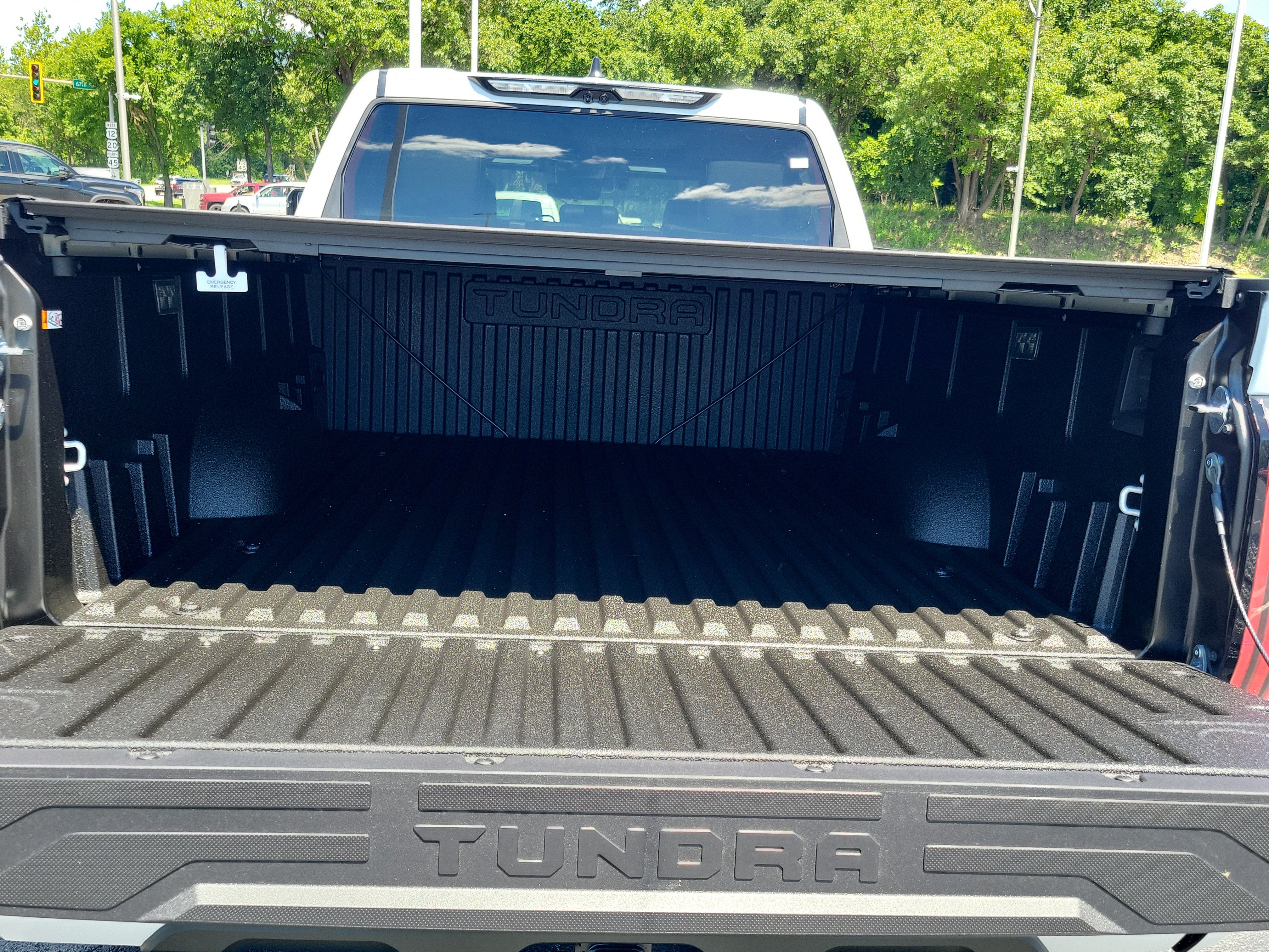 New 2026 Toyota Tundra Platinum AWD/4WD image 11
