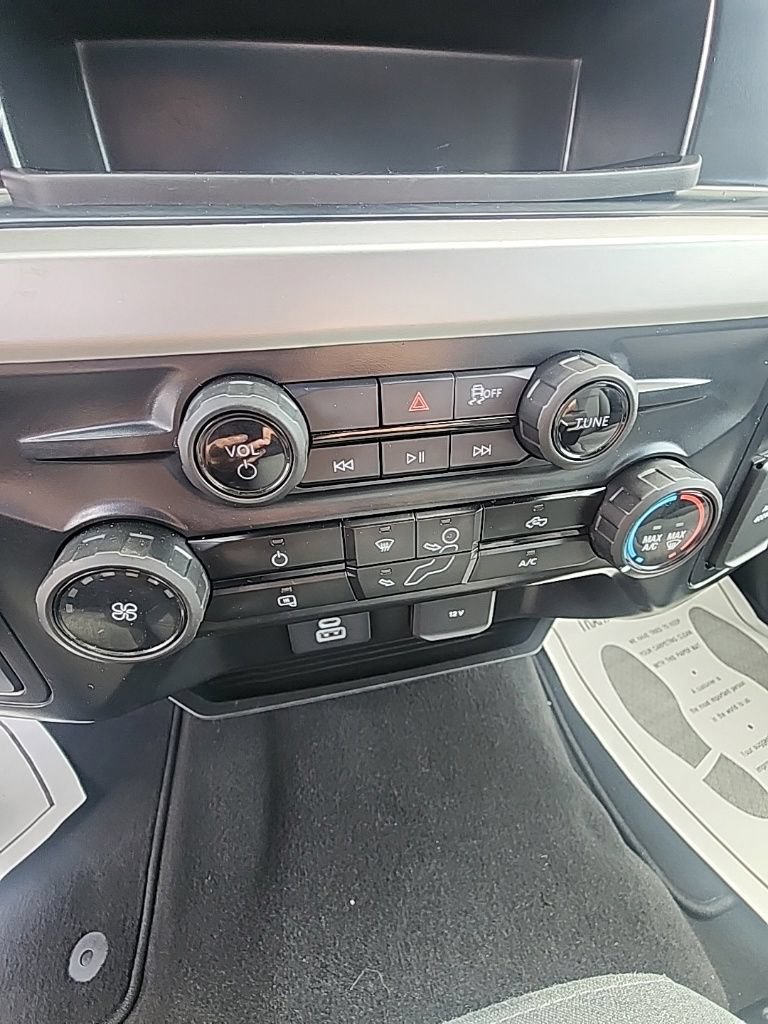 Used 2025 Ford F250 XLT AWD/4WD image 18