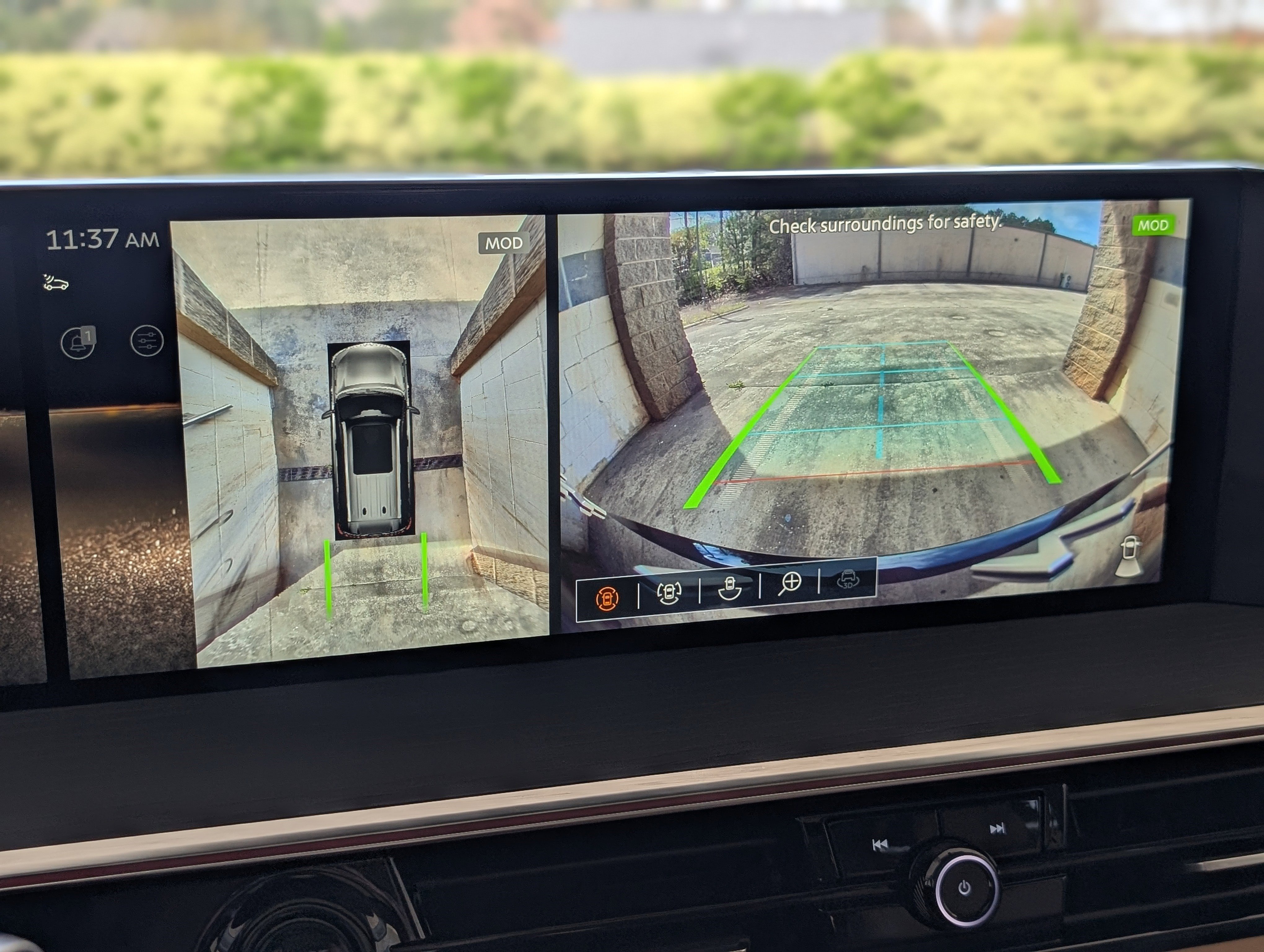 Used 2025 INFINITI QX80 Sensory image 29