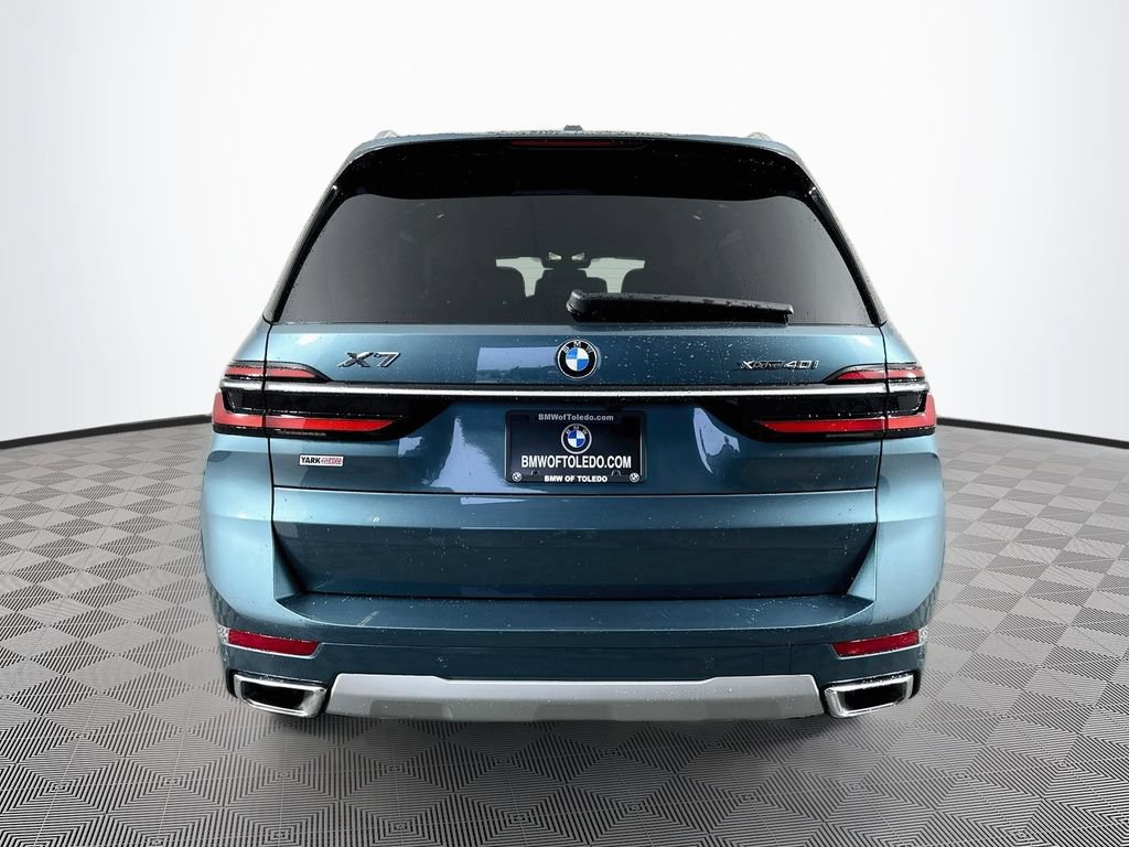 Used 2026 BMW X7 xDrive40i AWD/4WD image 8