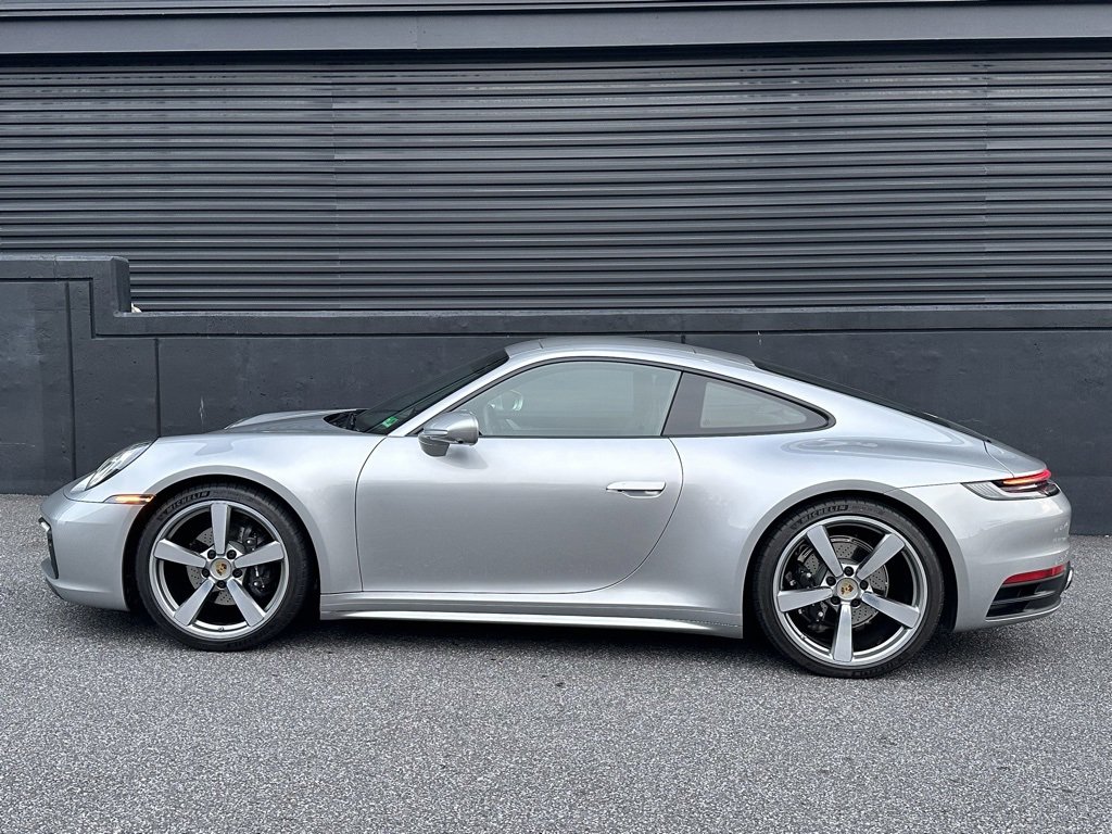 Certified 2024 Porsche 911 Carrera image 2