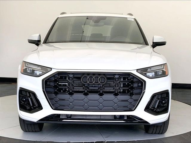 Used 2025 Audi Q5 e Premium Plus w/ Premium Plus Package image 8