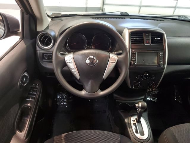 Used 2016 Nissan Versa SV w/ SV Tech Package FWD image 14