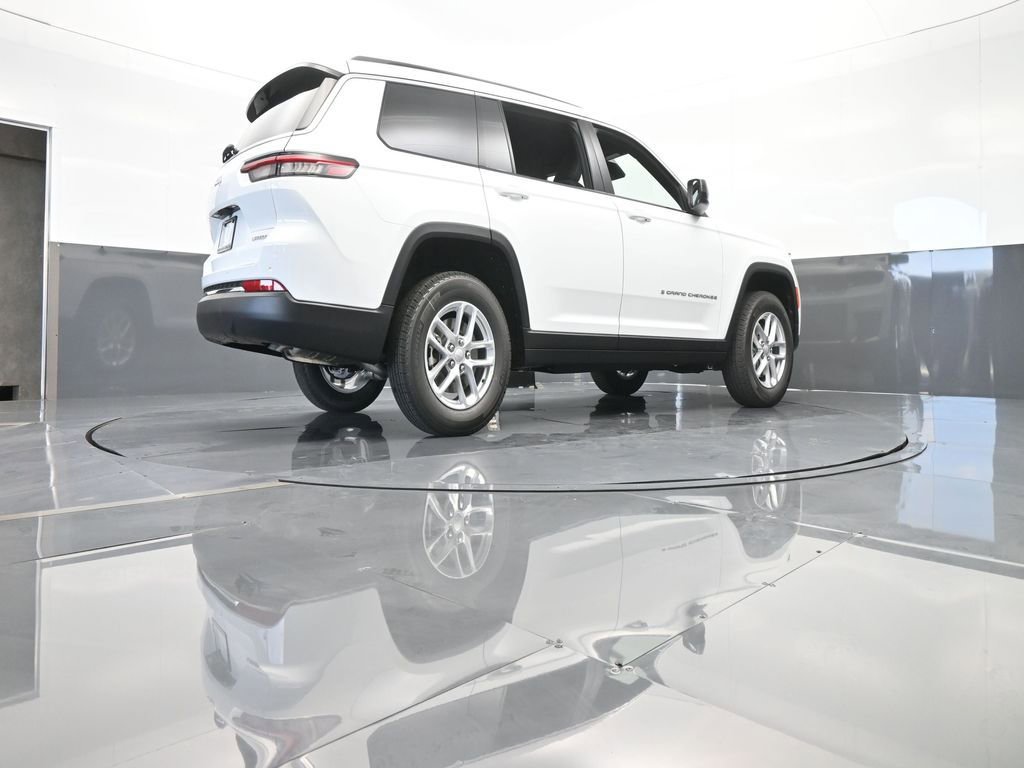 Used 2024 Jeep Grand Cherokee L Laredo w/ Luxury Tech Group I image 53