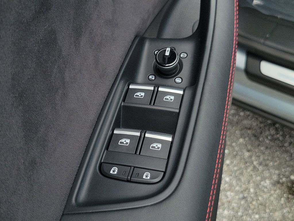 Used 2024 Audi RS Q8 AWD/4WD image 20