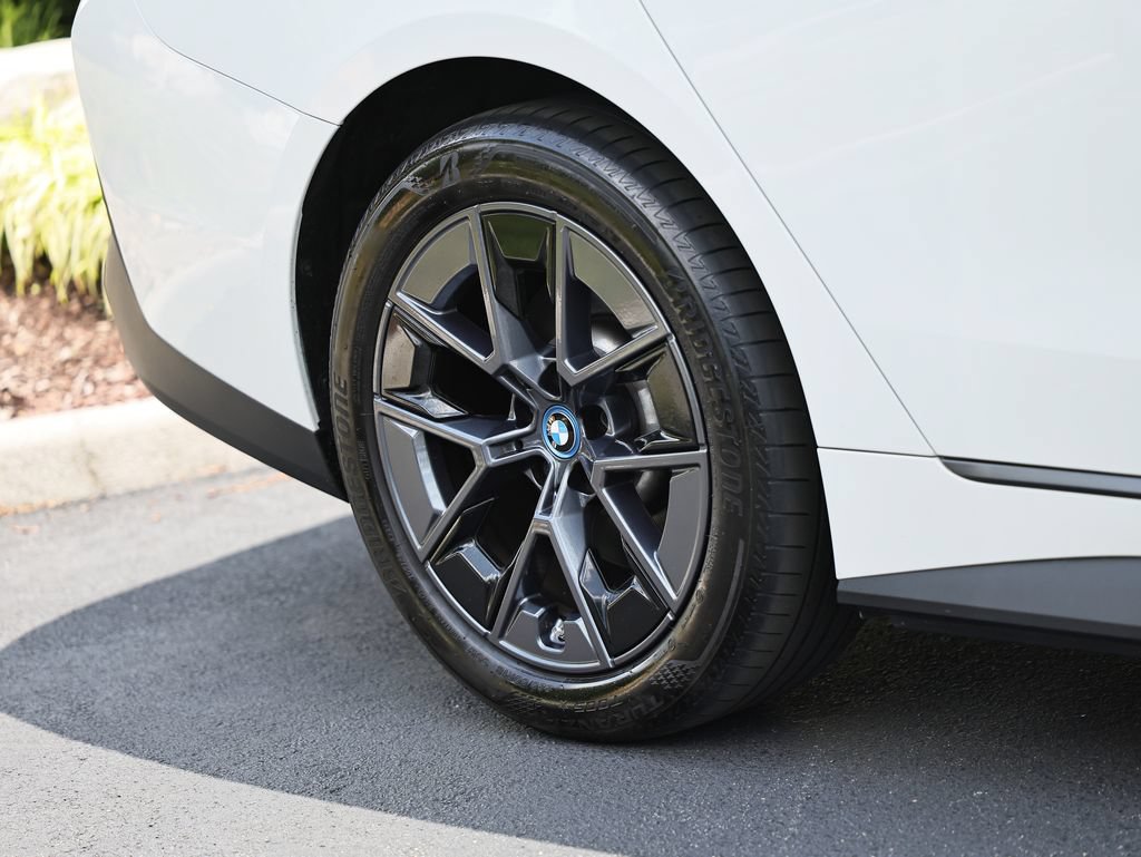 Used 2024 BMW i4 eDrive40 w/ Premium Package RWD image 6