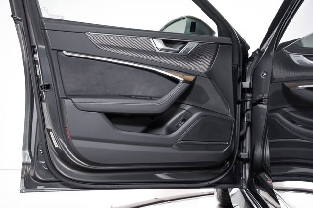 Used 2022 Audi RS 6 image 59