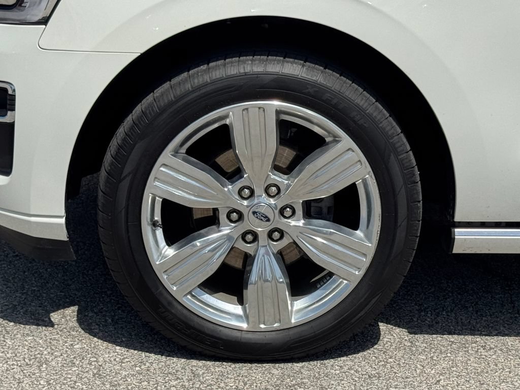 Used 2023 Ford Expedition Platinum AWD/4WD image 44