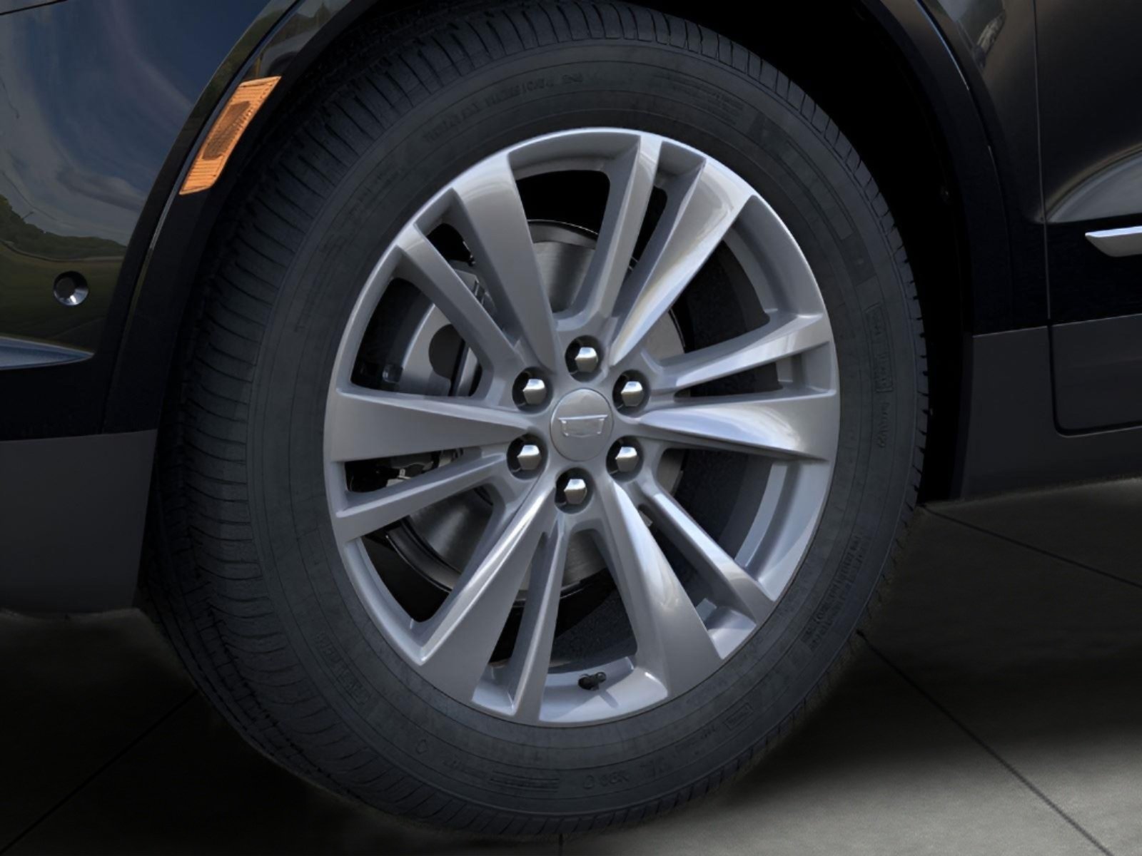New 2025 Cadillac XT5 Premium Luxury w/ Technology Package AWD/4WD image 9