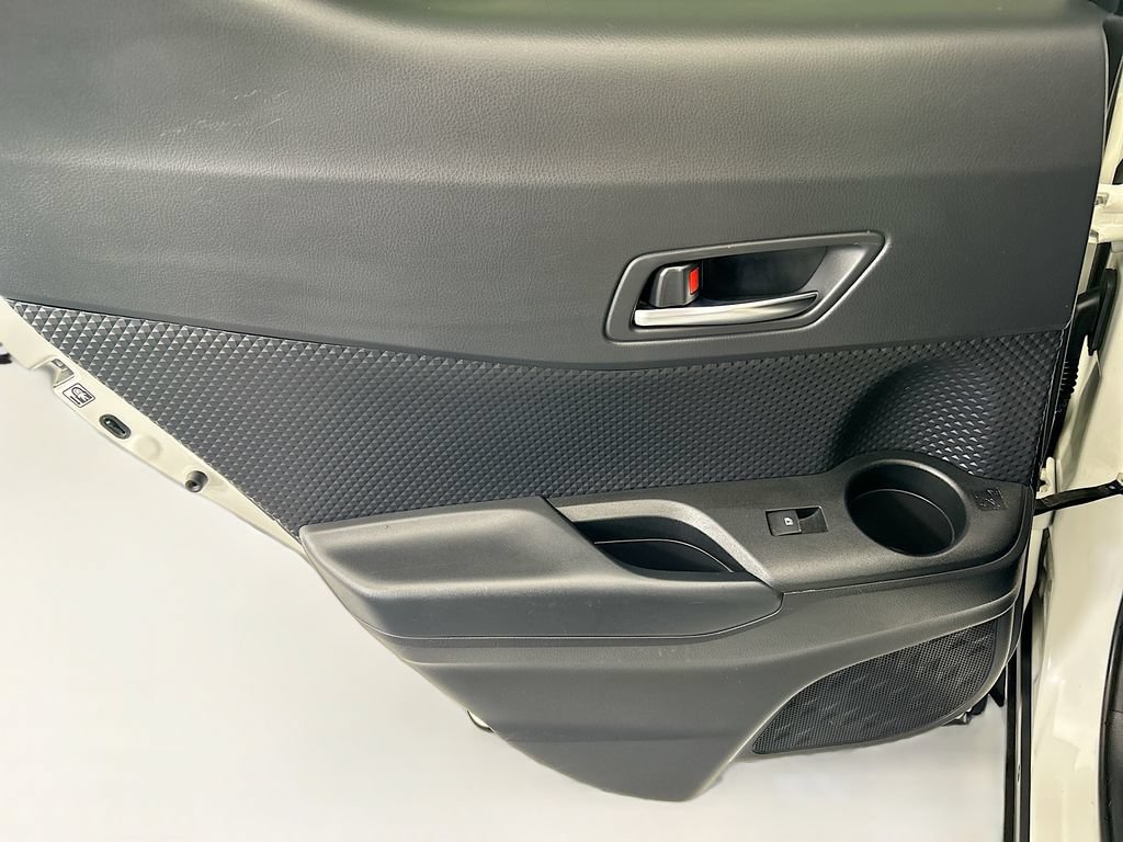 Used 2019 Toyota C-HR XLE FWD image 24