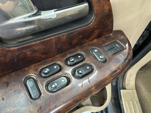Used 2004 Ford Expedition Eddie Bauer AWD/4WD image 20