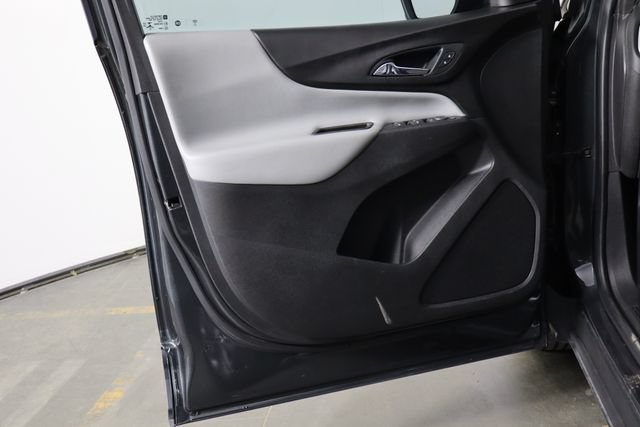 Used 2020 Chevrolet Equinox LS FWD image 19