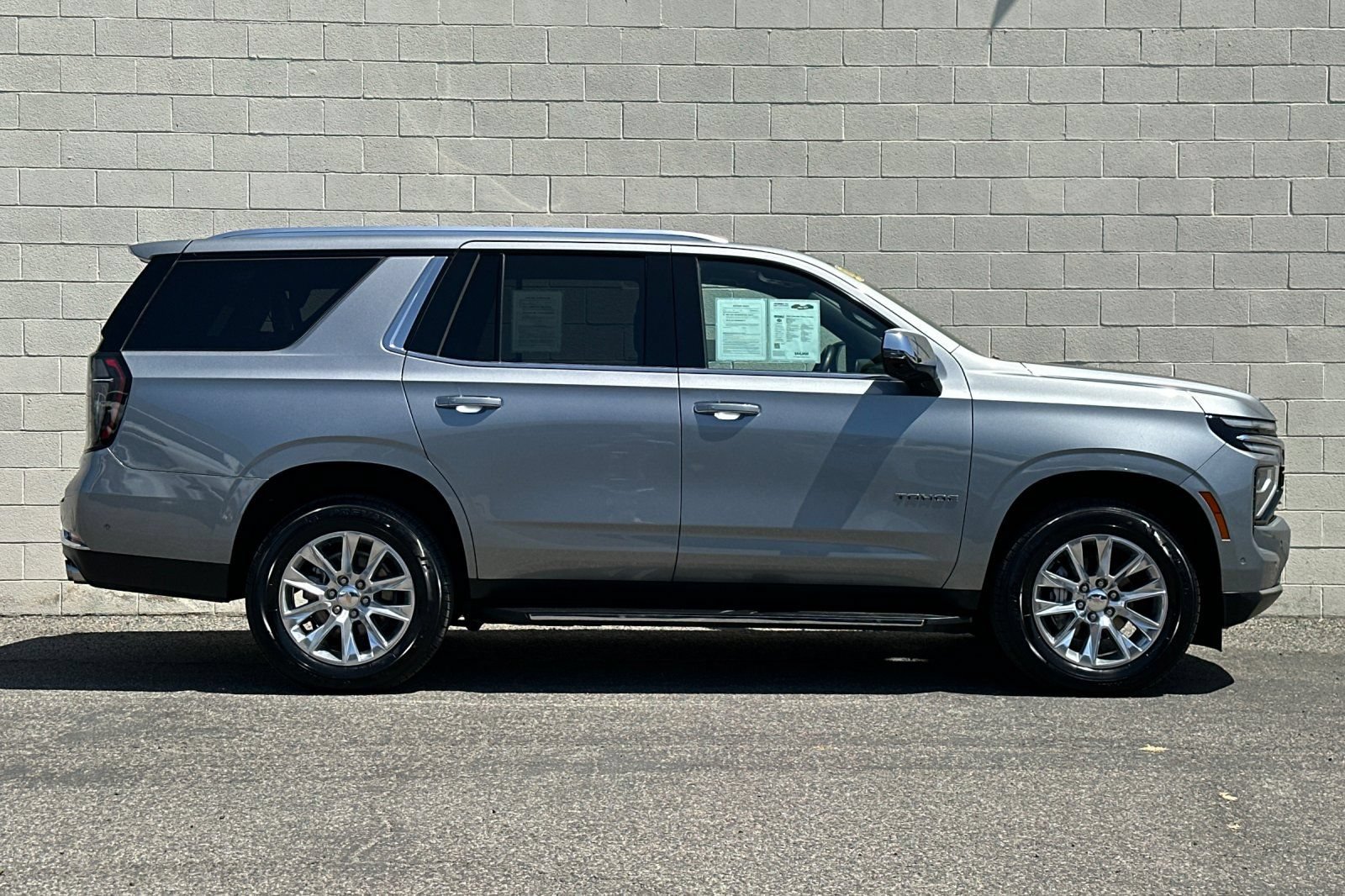 Certified 2025 Chevrolet Tahoe Premier AWD/4WD image 3