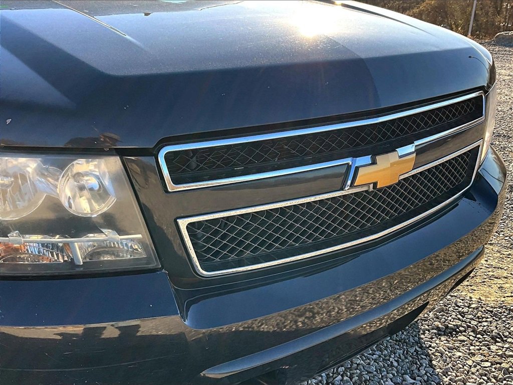 Used 2012 Chevrolet Suburban LS w/ Convenience Package 1 image 22