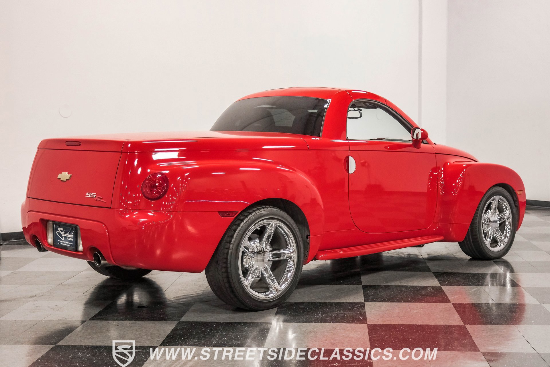 Used 2003 Chevrolet SSR w/ Preferred Equipment Group image 13