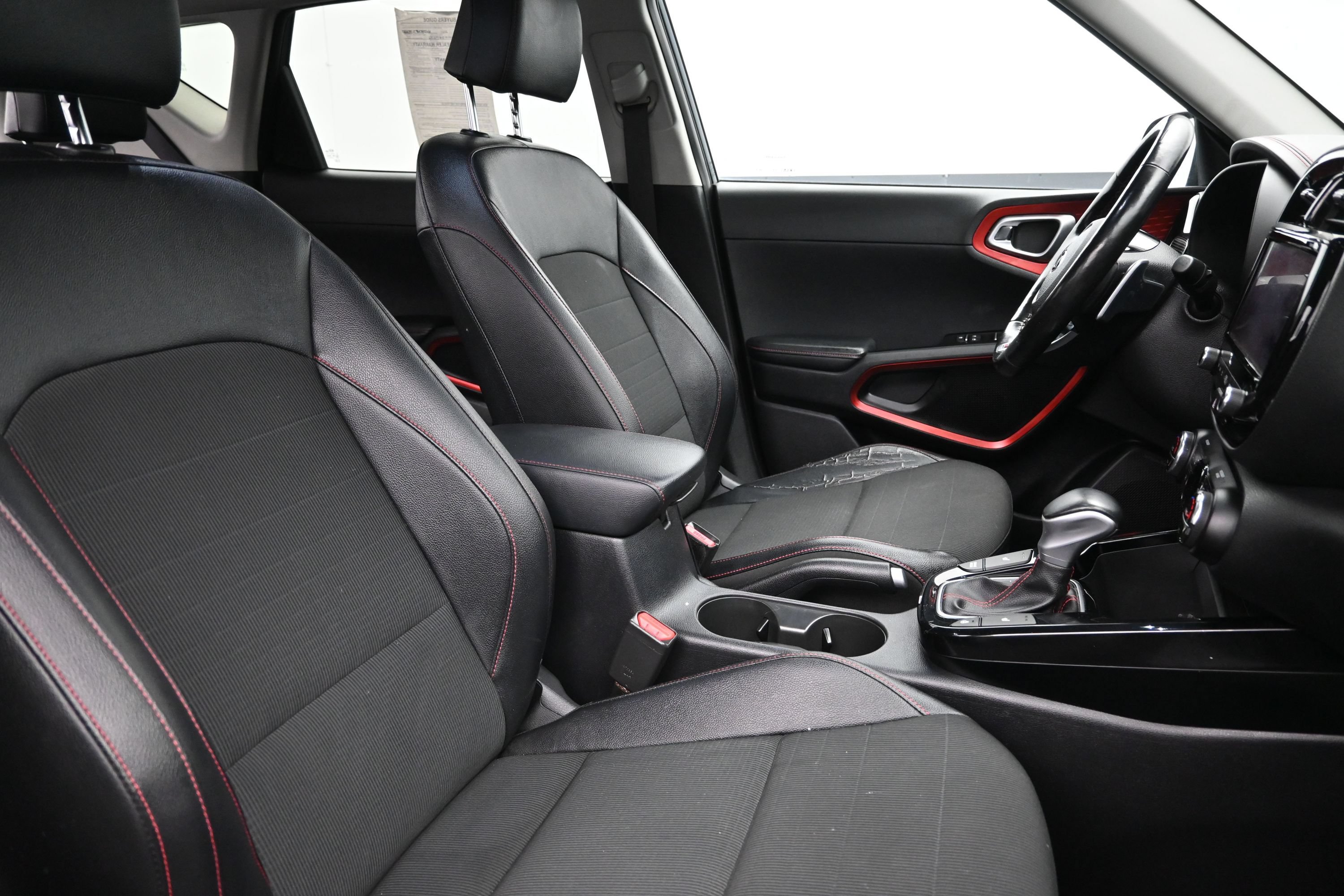 Used 2020 Kia Soul GT-Line Turbo FWD image 26