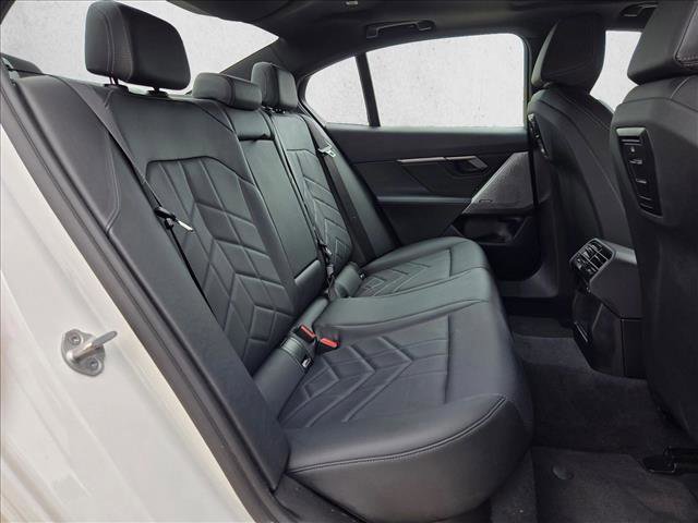 Used 2025 BMW i5 eDrive40i RWD image 20