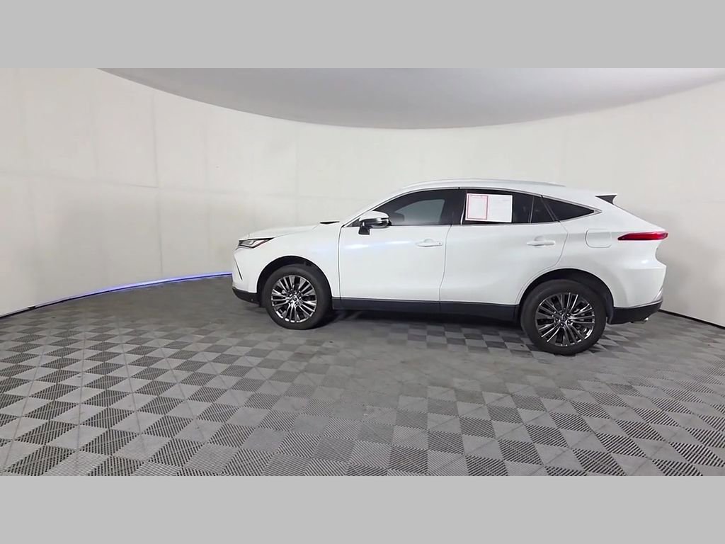 Used 2024 Toyota Venza XLE AWD/4WD image 46