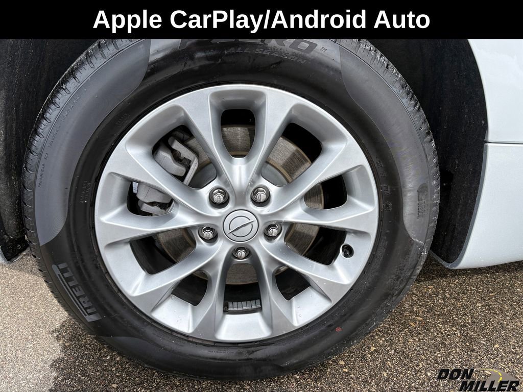 New 2026 Chrysler Pacifica Select image 10