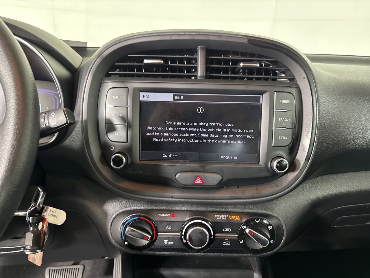 Used 2025 Kia Soul LX image 14