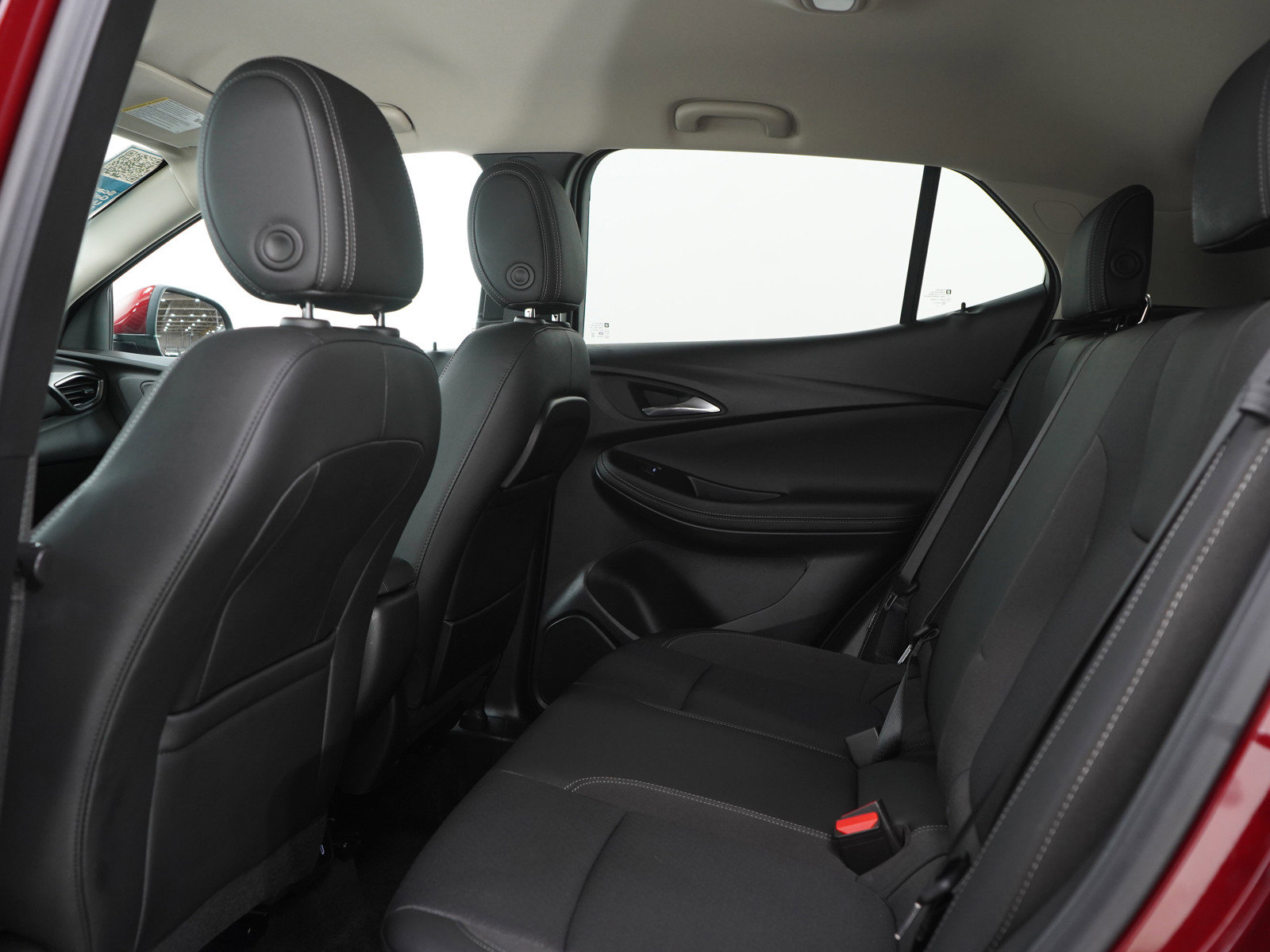 Used 2023 Buick Encore GX Preferred w/ Cold Weather Comfort Package FWD image 19