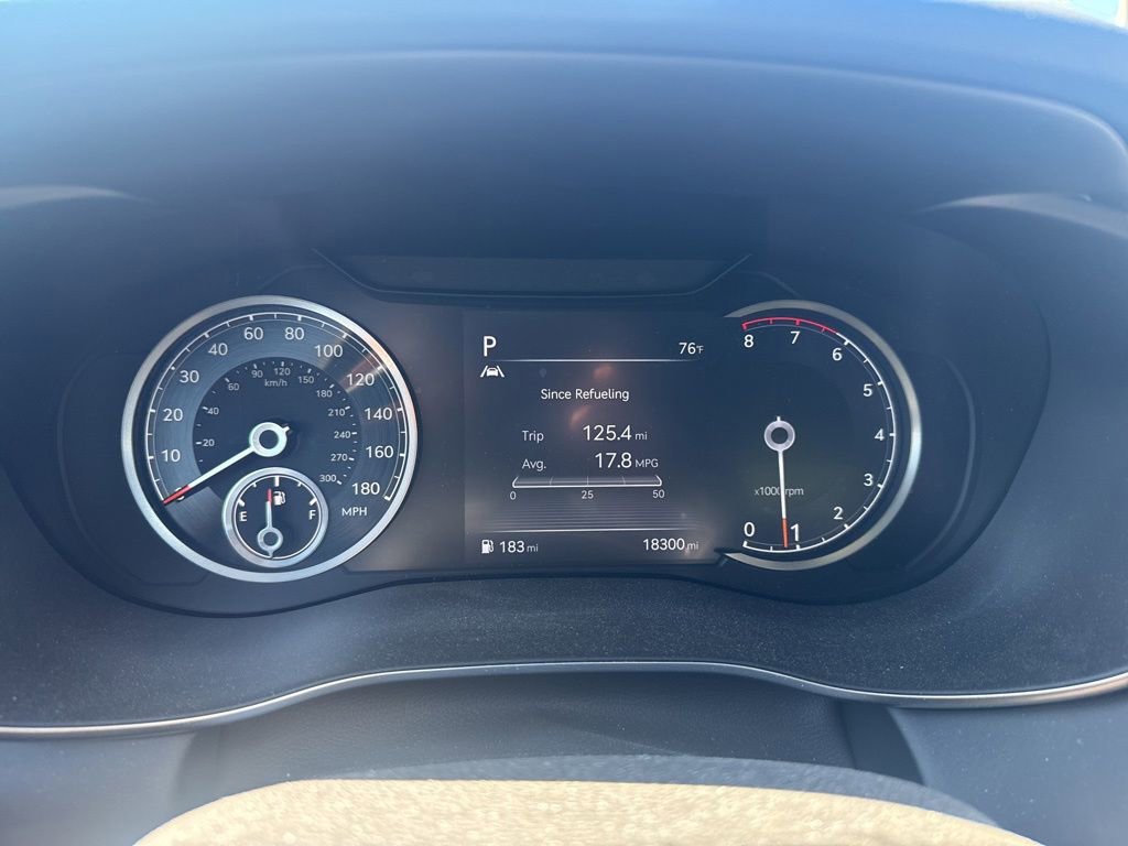 Used 2023 Genesis G70 2.0T w/ Sport Prestige Package AWD/4WD image 11