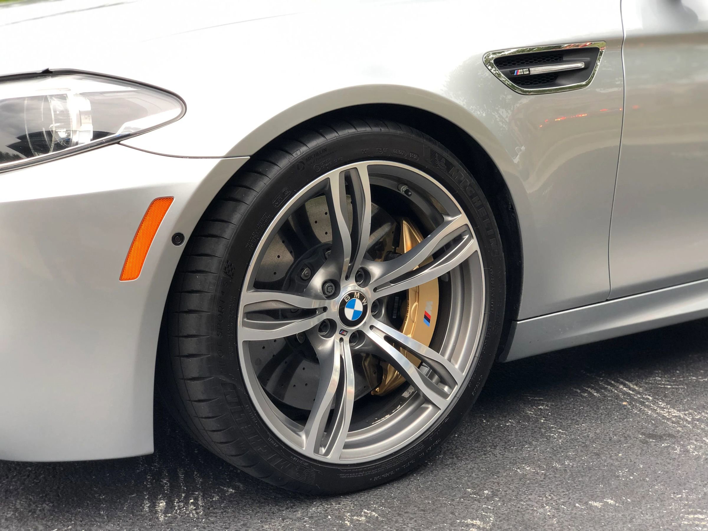 Used 2016 BMW M5 image 41