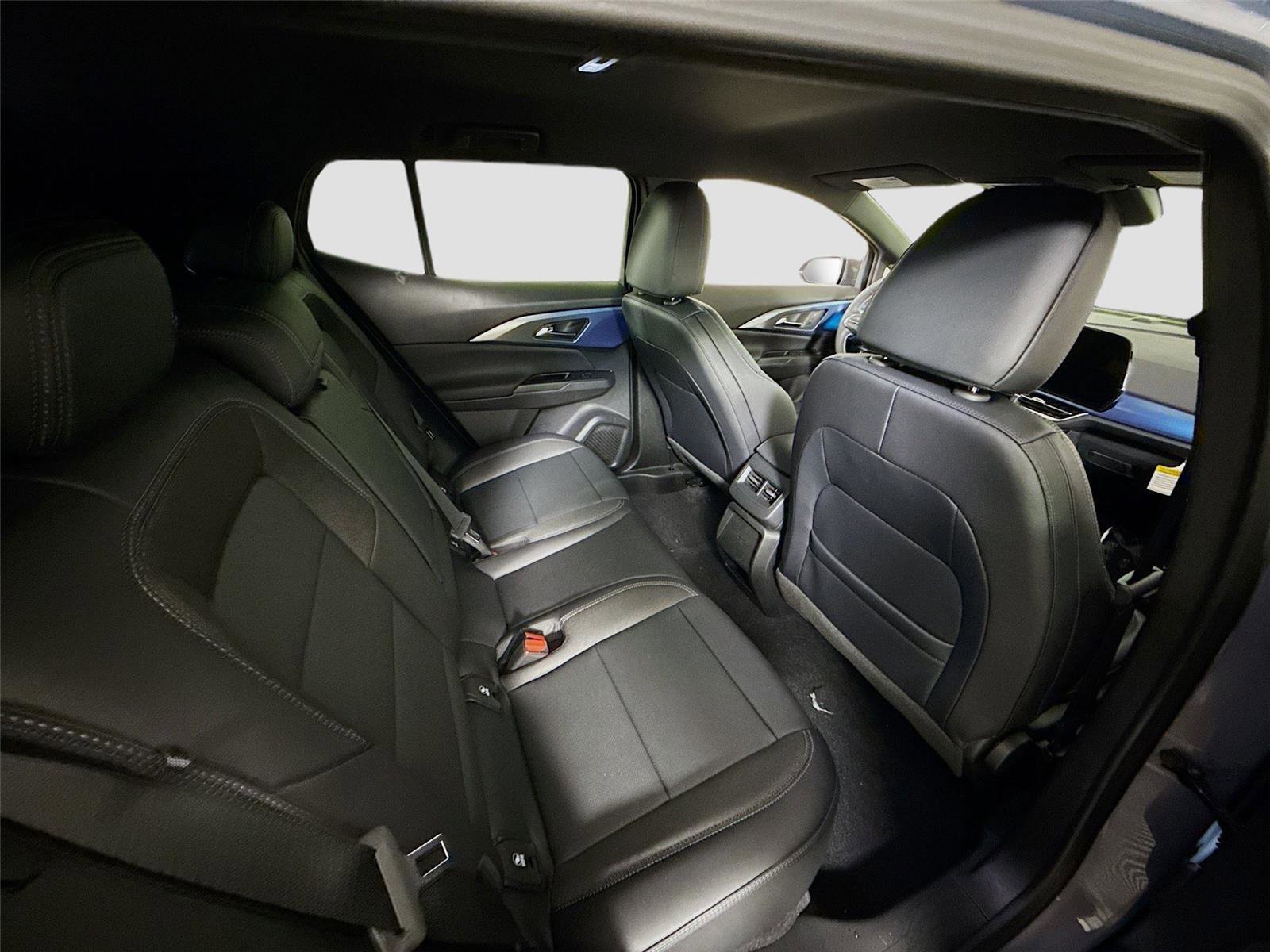 Used 2026 Chevrolet Equinox EV LT image 19