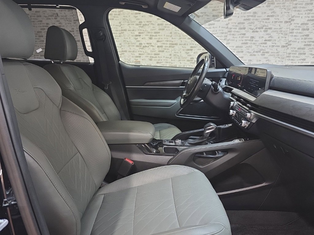 Used 2024 Kia Telluride EX X-Line image 9
