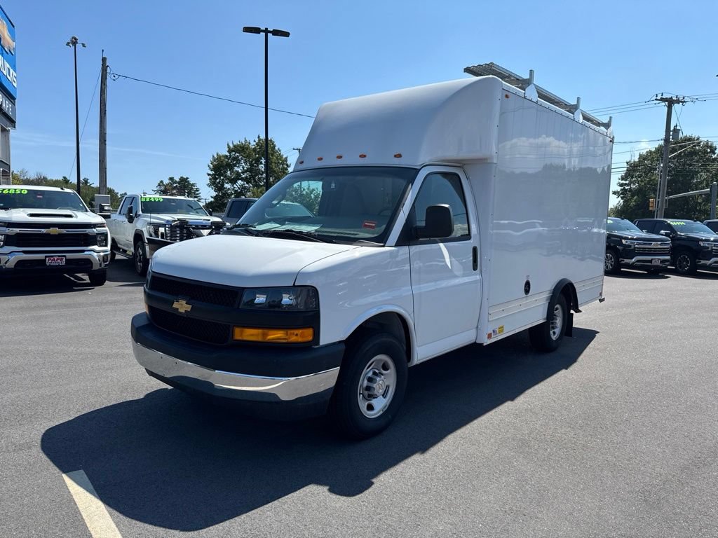 New 2025 Chevrolet Express 3500 w/ Power Convenience Package RWD image 14