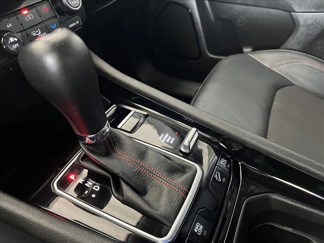 Used 2025 Jeep Compass Trailhawk image 16